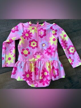 Girls Pink Floral Long-Sleeve One-Piece Swim Suit upf50 12 months nwot sol born